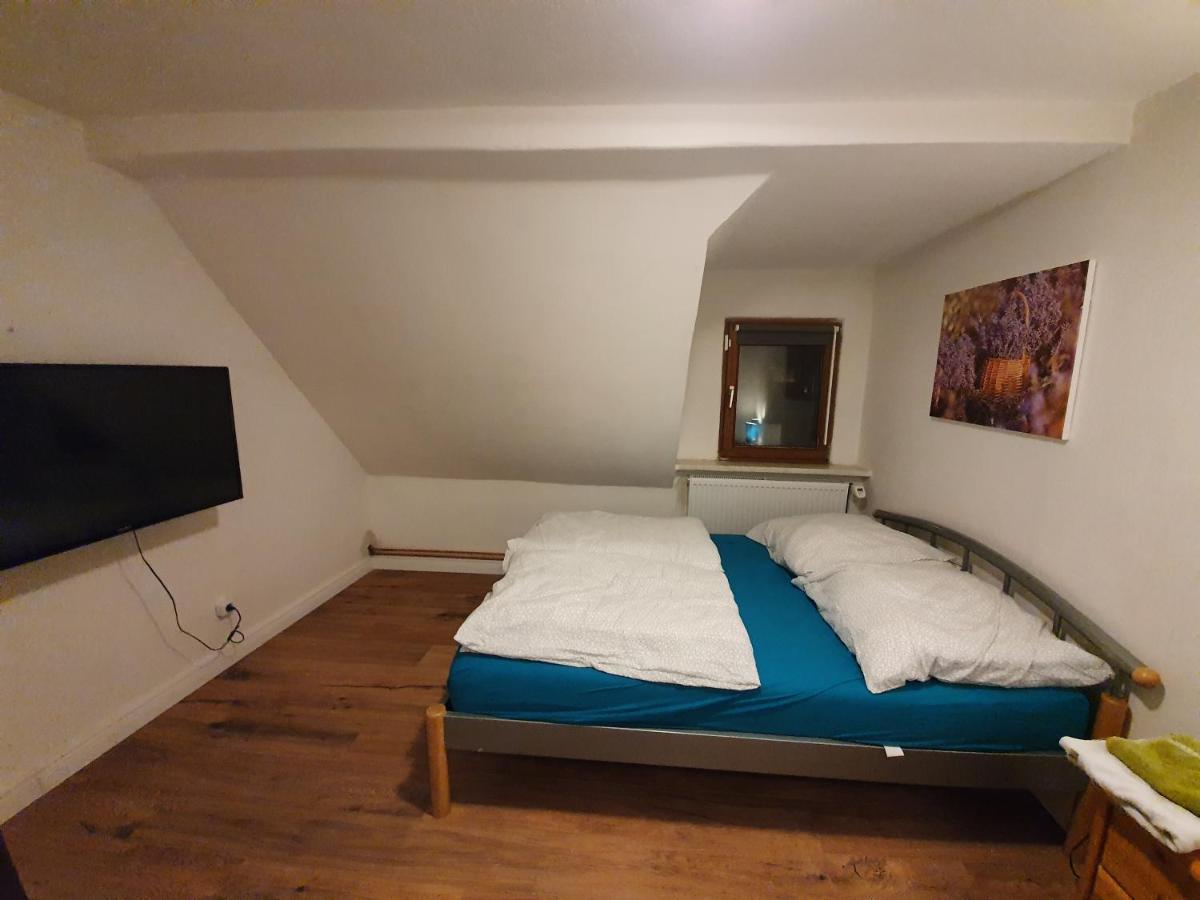Dachgeschosswohnung In Neumuenster 2 Zimmer 外观 照片
