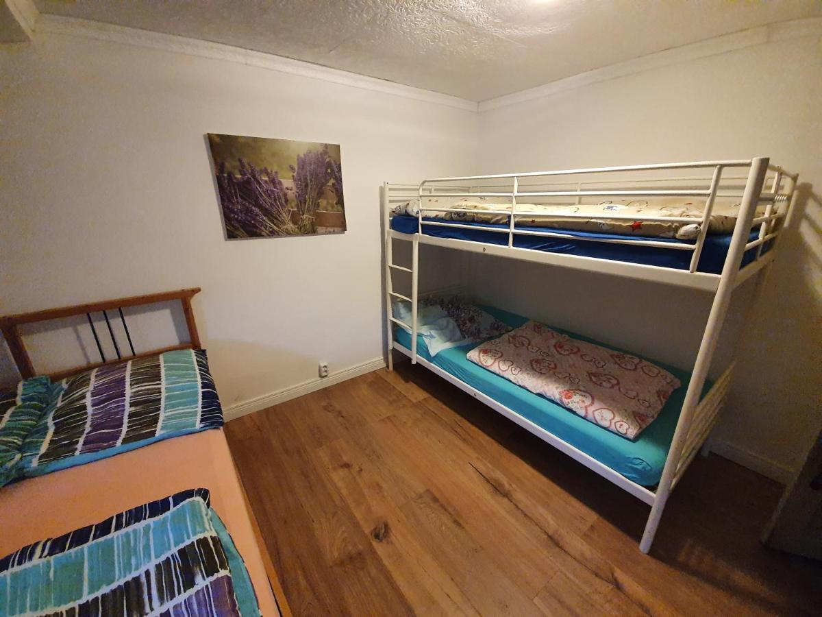 Dachgeschosswohnung In Neumuenster 2 Zimmer 外观 照片