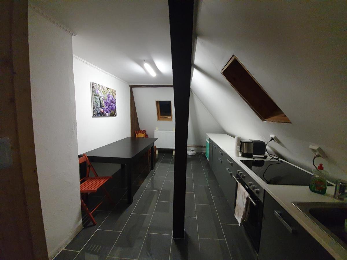 Dachgeschosswohnung In Neumuenster 2 Zimmer 外观 照片
